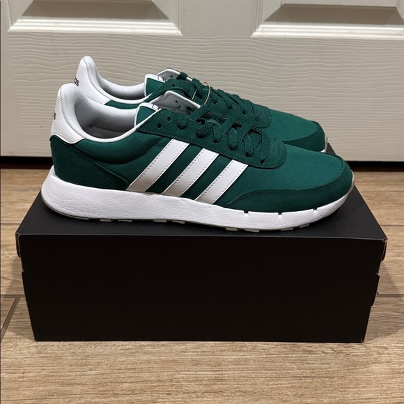 Adidas Men Run 60s 2.0 Shoes (Size: 9.5) - Picture 3 of 5